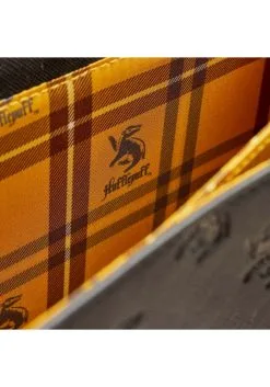 Harry Potter Hufflepuff Chain Strap Loungefly Crossbody Bag 11 Harry Potter Hufflepuff Chain Strap Loungefly Crossbody Bag -Harry Potter Gifts Shop loungefly harry potter hufflepuff chain crossbody bag alt 4