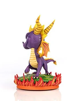 Spyro 2: Classic Ripto's Rage 8" PVC Standard Edition Statue -Harry Potter Gifts Shop spyro 2 classic riptos rage 8 pvc standard statue alt 3